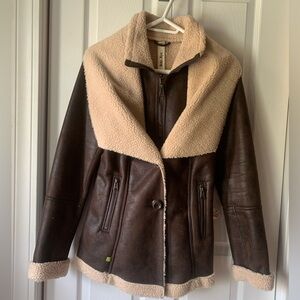 NWOT Soïa & Kyo Sherpa lined jacket